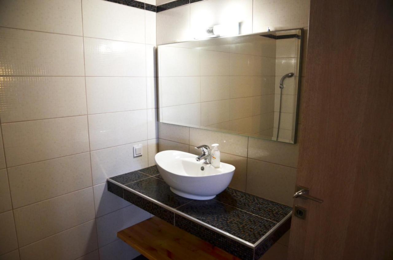 Helen Apartments Люкове Екстер'єр фото