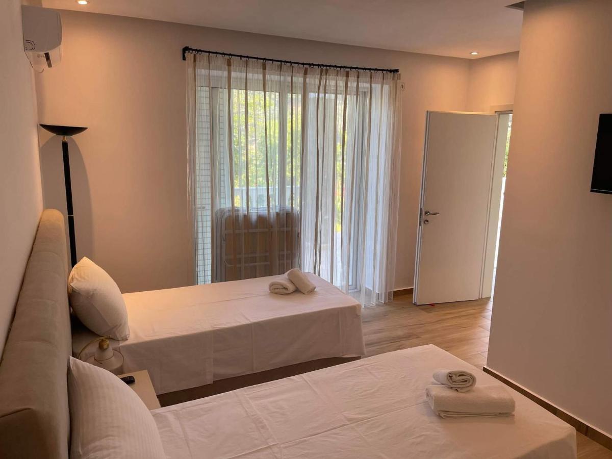 Helen Apartments Люкове Екстер'єр фото
