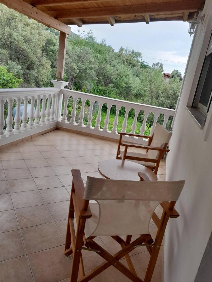 Helen Apartments Люкове Екстер'єр фото